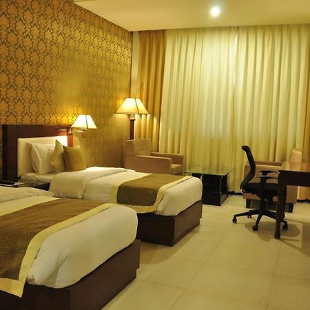 Hotel Devashish Haldwani Exterior photo