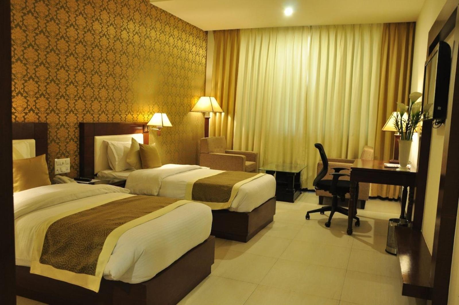 Hotel Devashish Haldwani Exterior photo