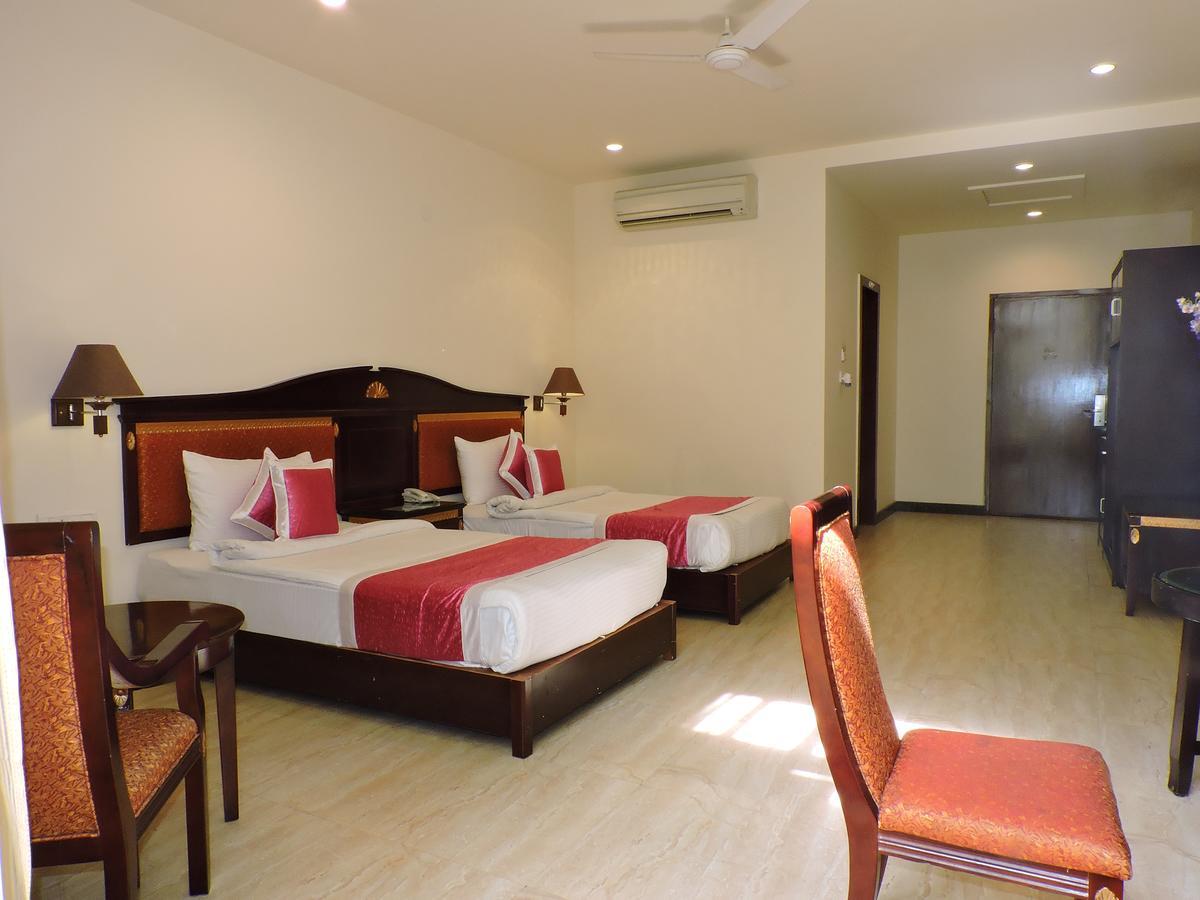Hotel Devashish Haldwani Exterior photo