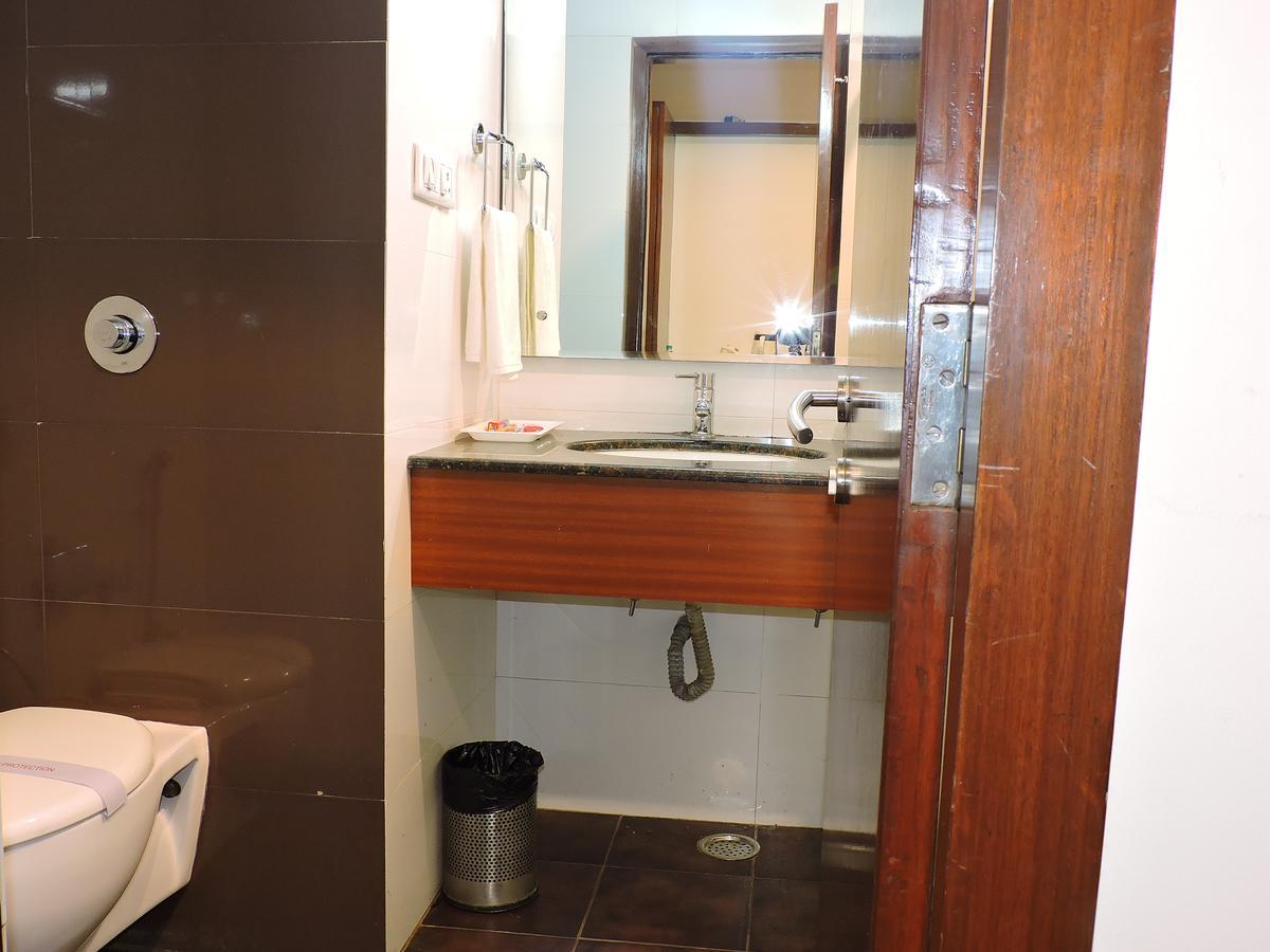 Hotel Devashish Haldwani Exterior photo